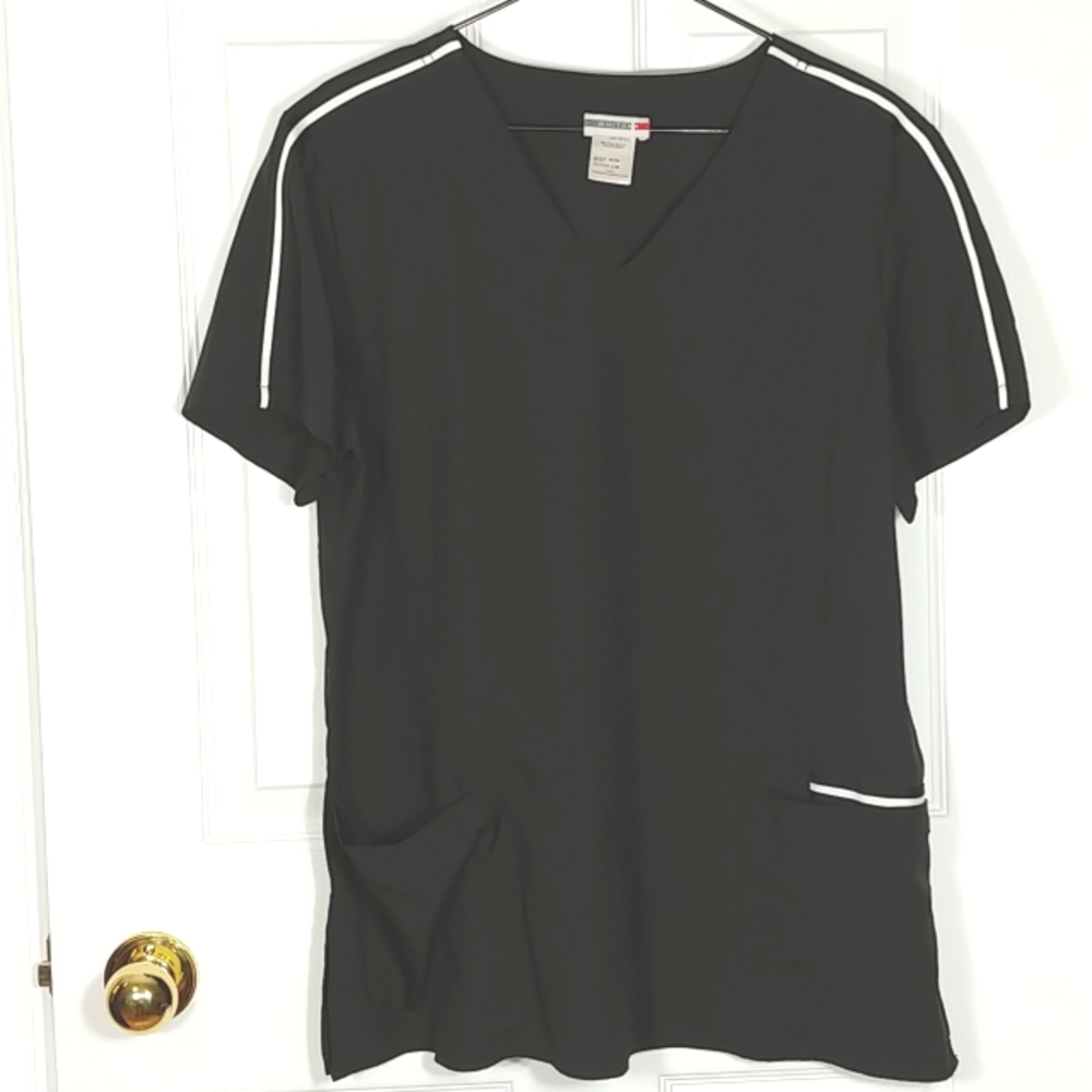 Scrub top black NWOT size large